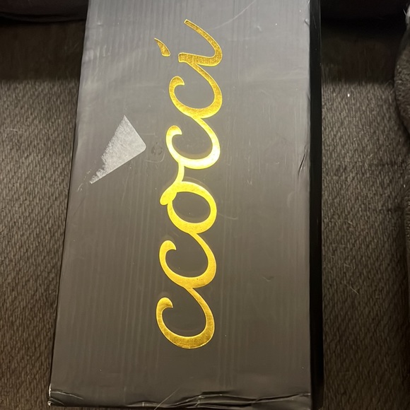 Sandals - Picture 4 of 4